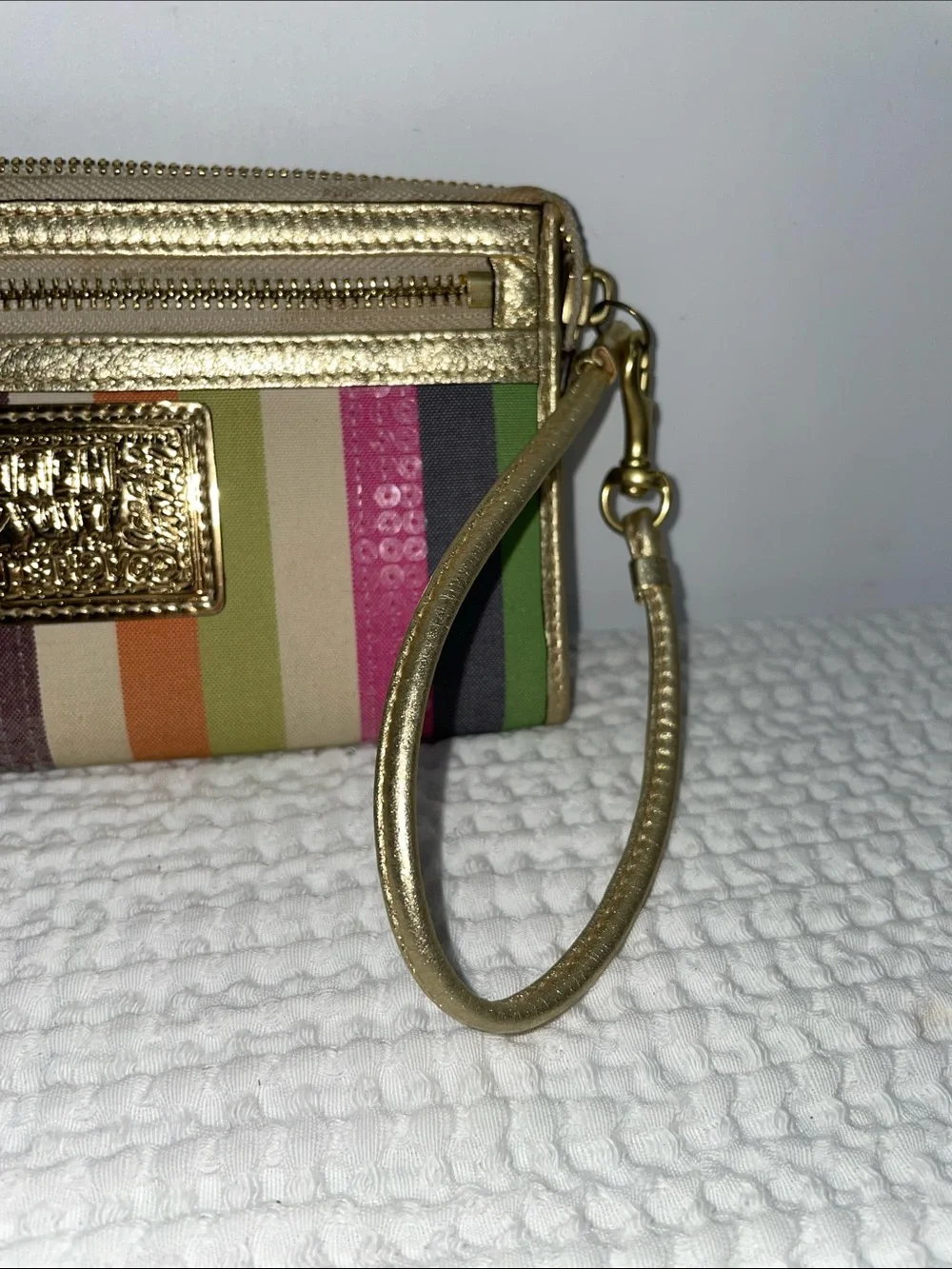 COACH POPPY LEGACY STRIPE WRISTLET FTL-07-039